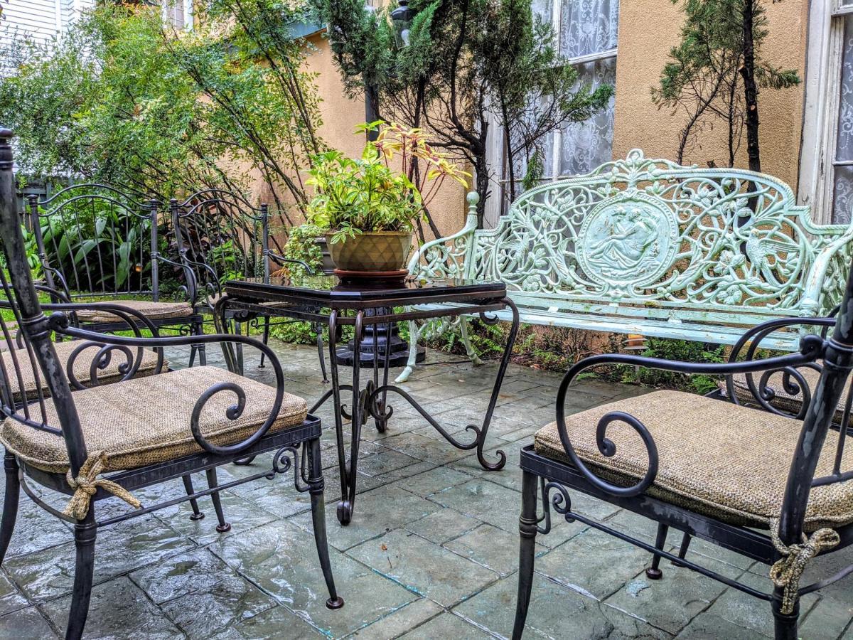 Parisian Courtyard Inn Новый Орлеан Экстерьер фото